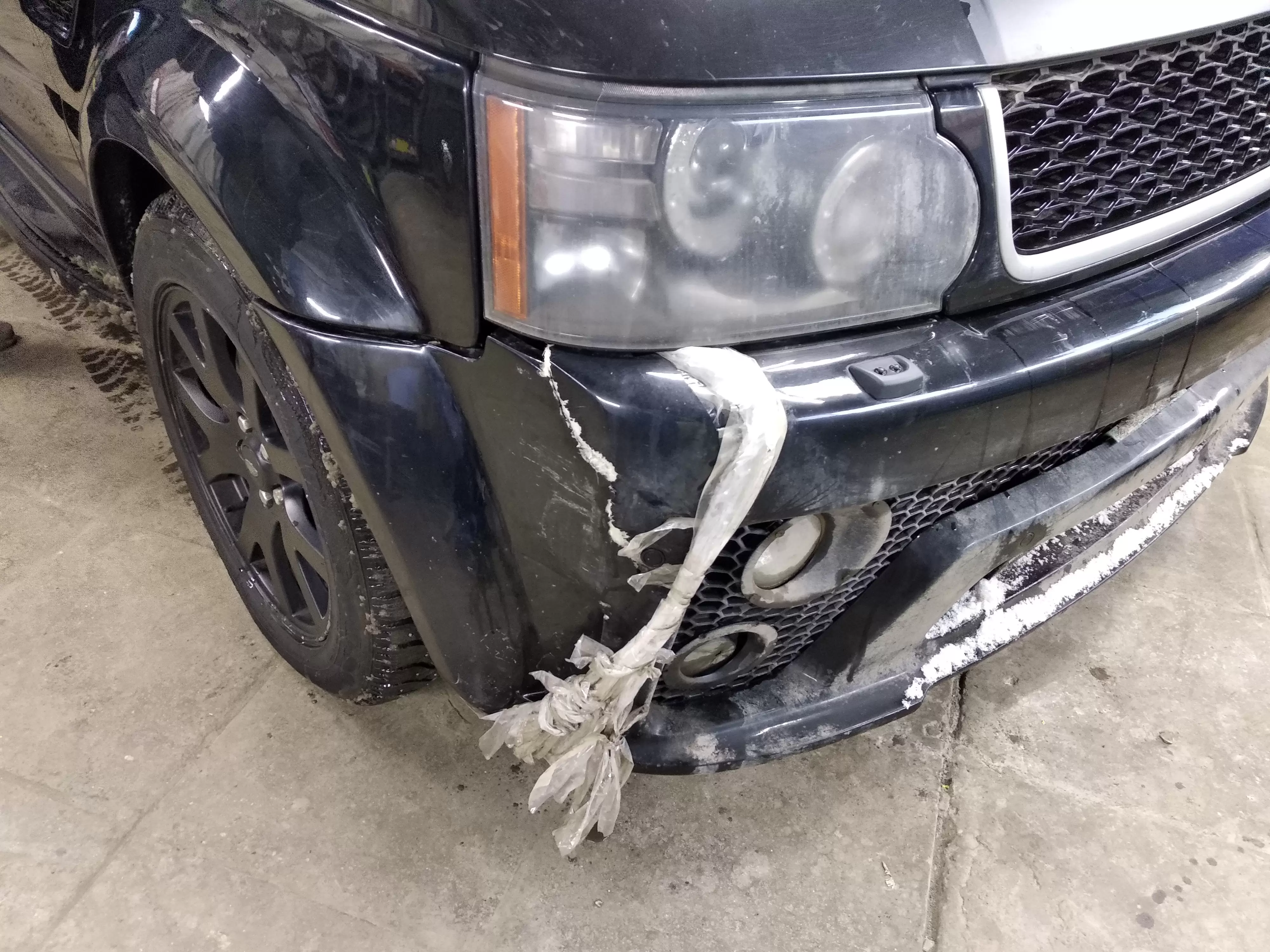 Range Rover Sport ремонт и окрас бампера переднего 